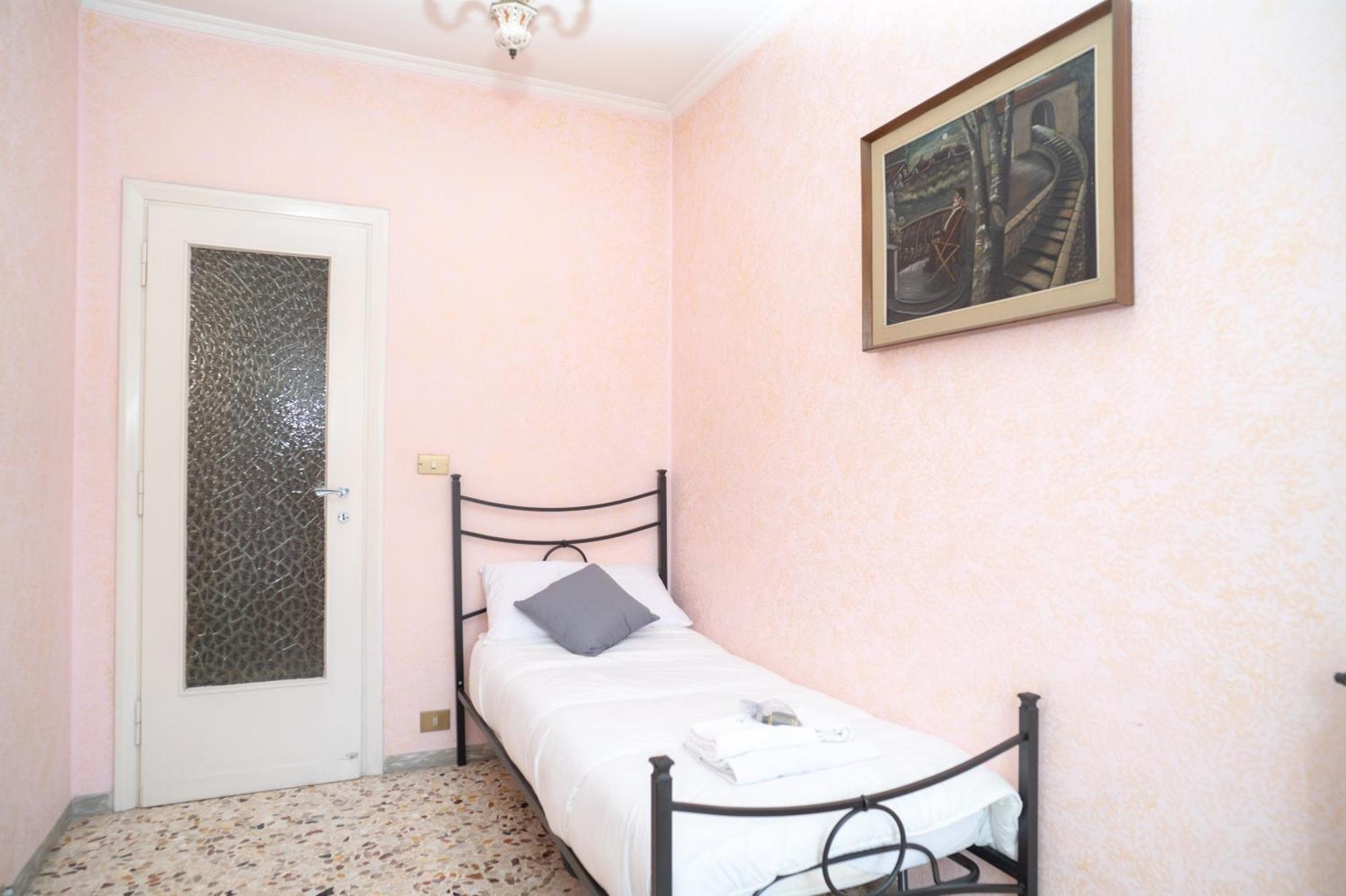 Charme Vintage And Comfort Two Steps From Metro A Appartamento *